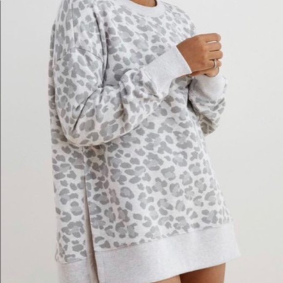 Aerie Oversized Leopard print sweater - Picture 3 of 3